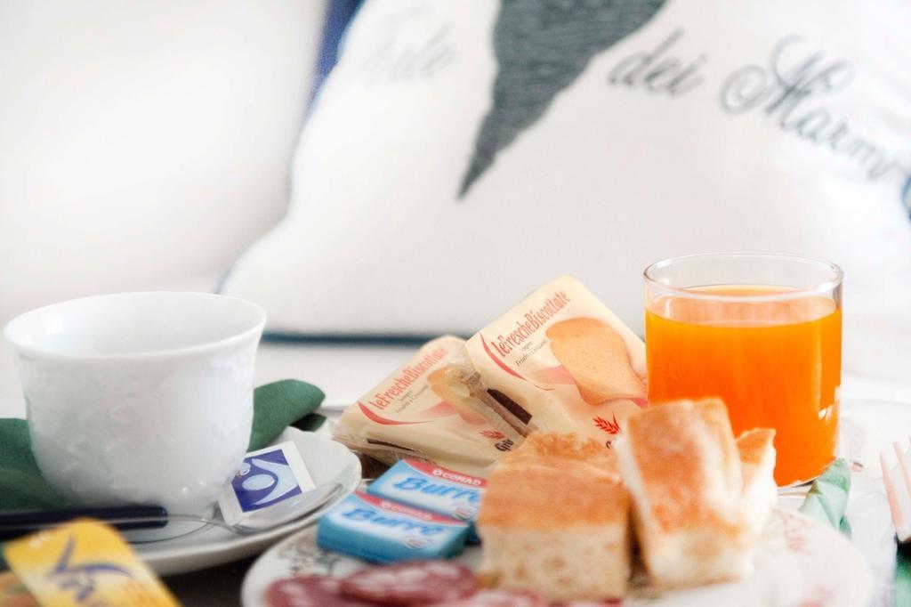 Bed and Breakfast A Due Passi Forte dei Marmi Zewnętrze zdjęcie